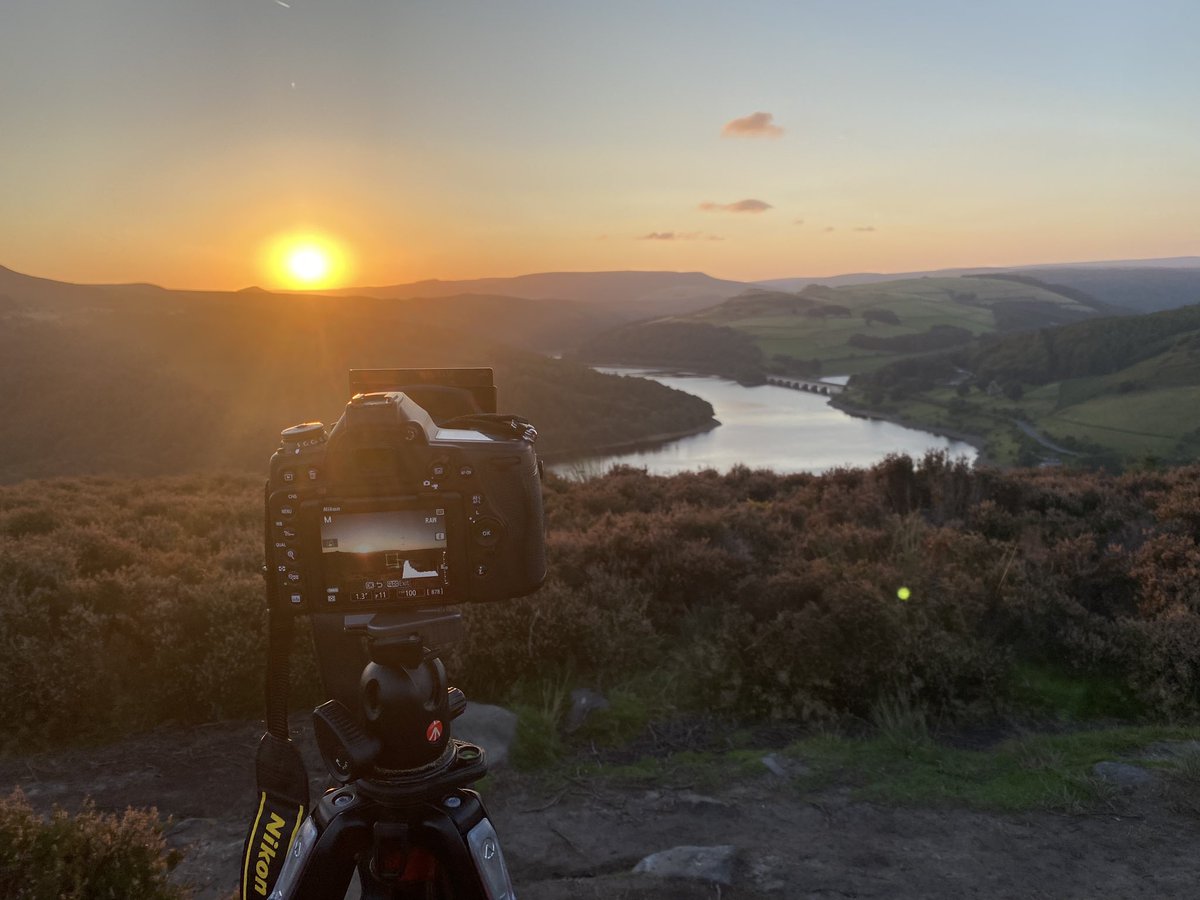 JD_Imagery's tweet photo. Another day, another sunset, but can you tell where I am? https://t.co/cFe6RNTb0c