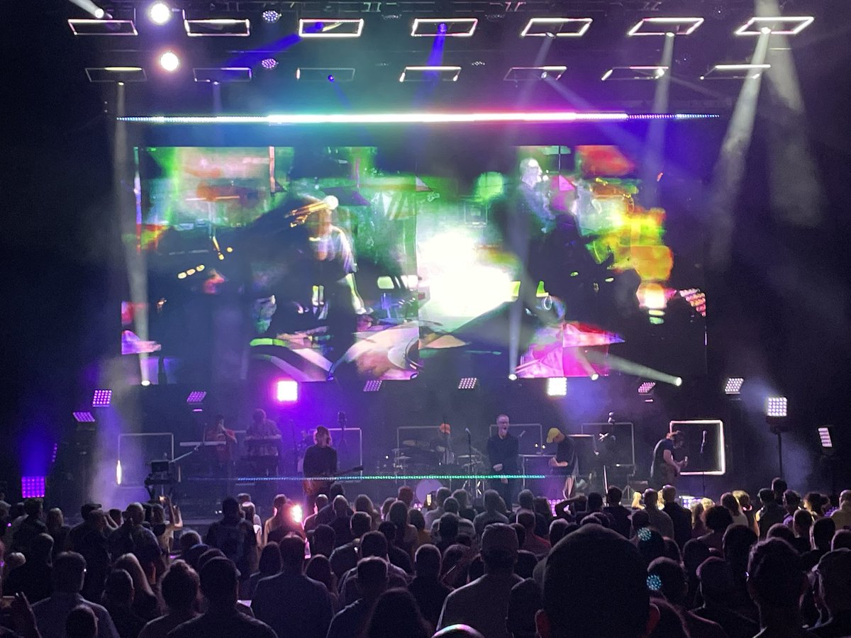 JCollius's tweet photo. Great night of music @MannCenter with @TheWarOnDrugs &amp; @TheNational https://t.co/kqdHiWWRzB