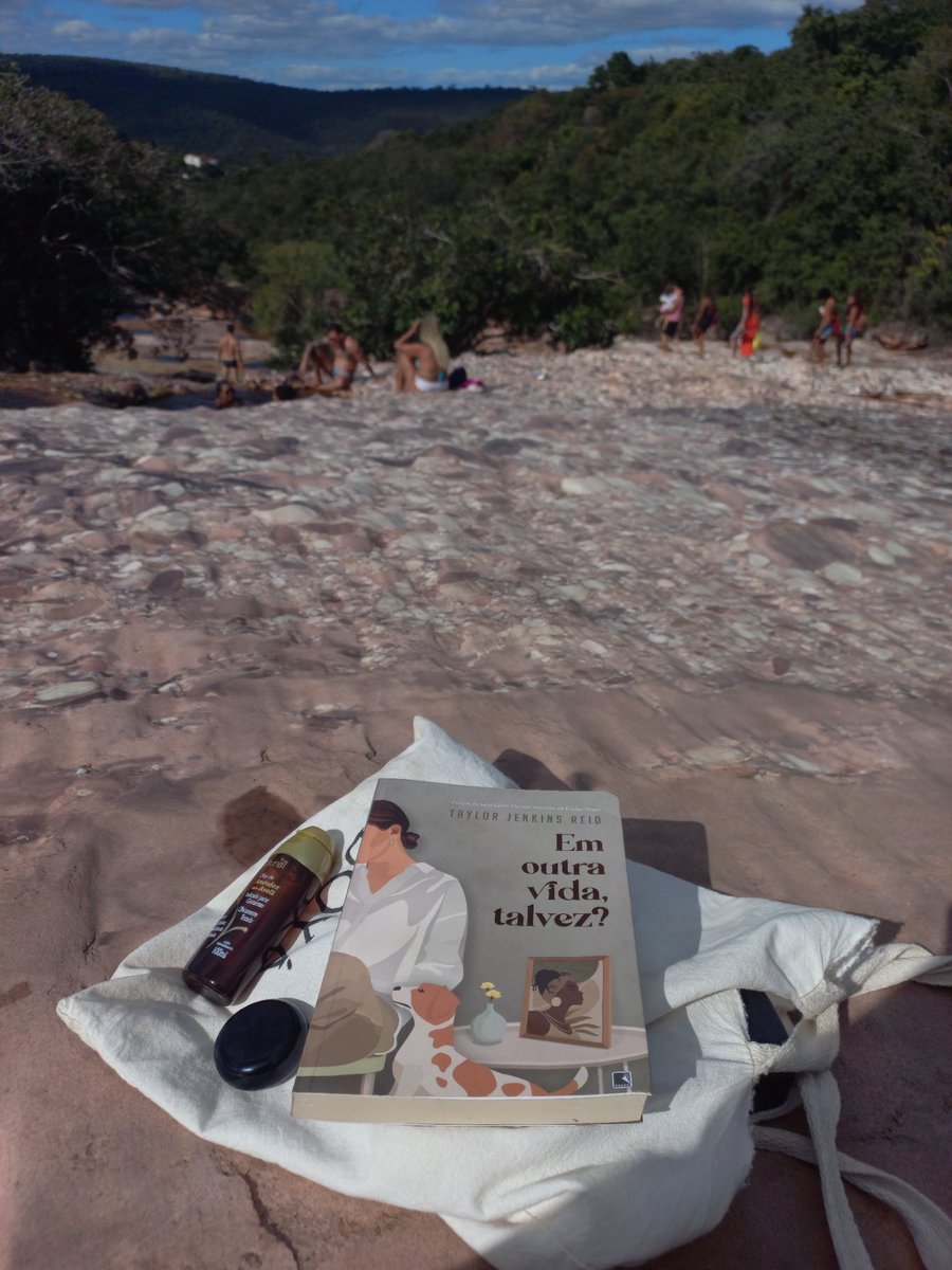 Lonely_night02's tweet photo. Melhores coisas,: livros + natureza, musica, livros + vinho, vinho + filmes.

Música, vinho e livros é a melhor combinação.

#books #vinhos #musica #fimes #booktok https://t.co/MGOc19fwRy