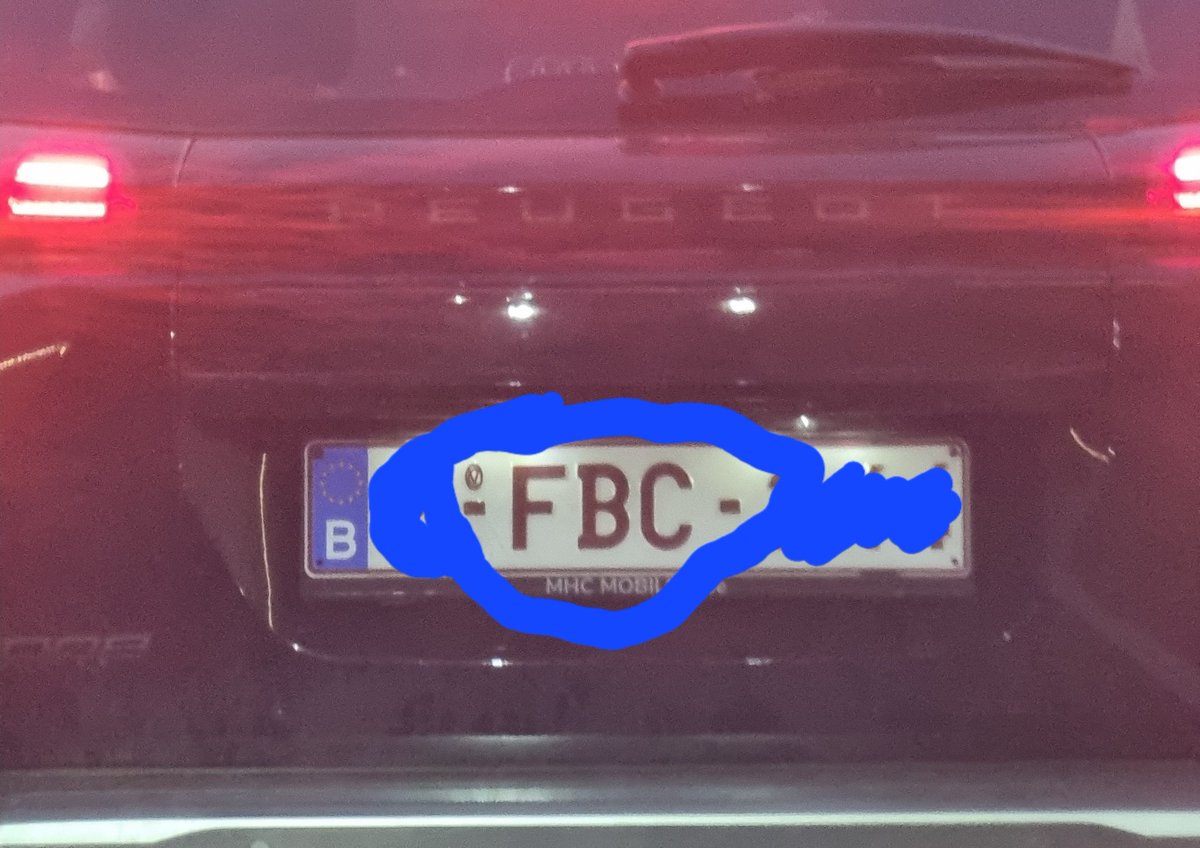 matthieu_roy's tweet photo. Almost right 🤪 
💙🖤
#CLUBVB https://t.co/wy6Cd33qdt