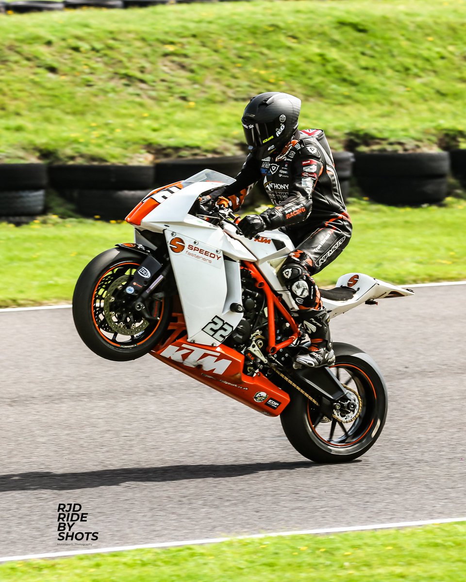 RichardDawson11's tweet image. It&apos;s NGRRC Race week, so there can be only one #WheelieWednesday shot.

Ridebyshots.com 
@DaveMackay17 
#angleseycircuit