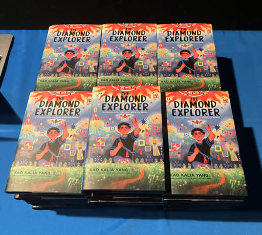 Prolific Hmong American author and Saint Paul Public Schools graduate Kao Kalia Yang has written a book in as little as an hour. The books is called “The Diamond Explorer”.

spps.org/news-details/~…

#SPPS #novel #diversity #diamondexplorer