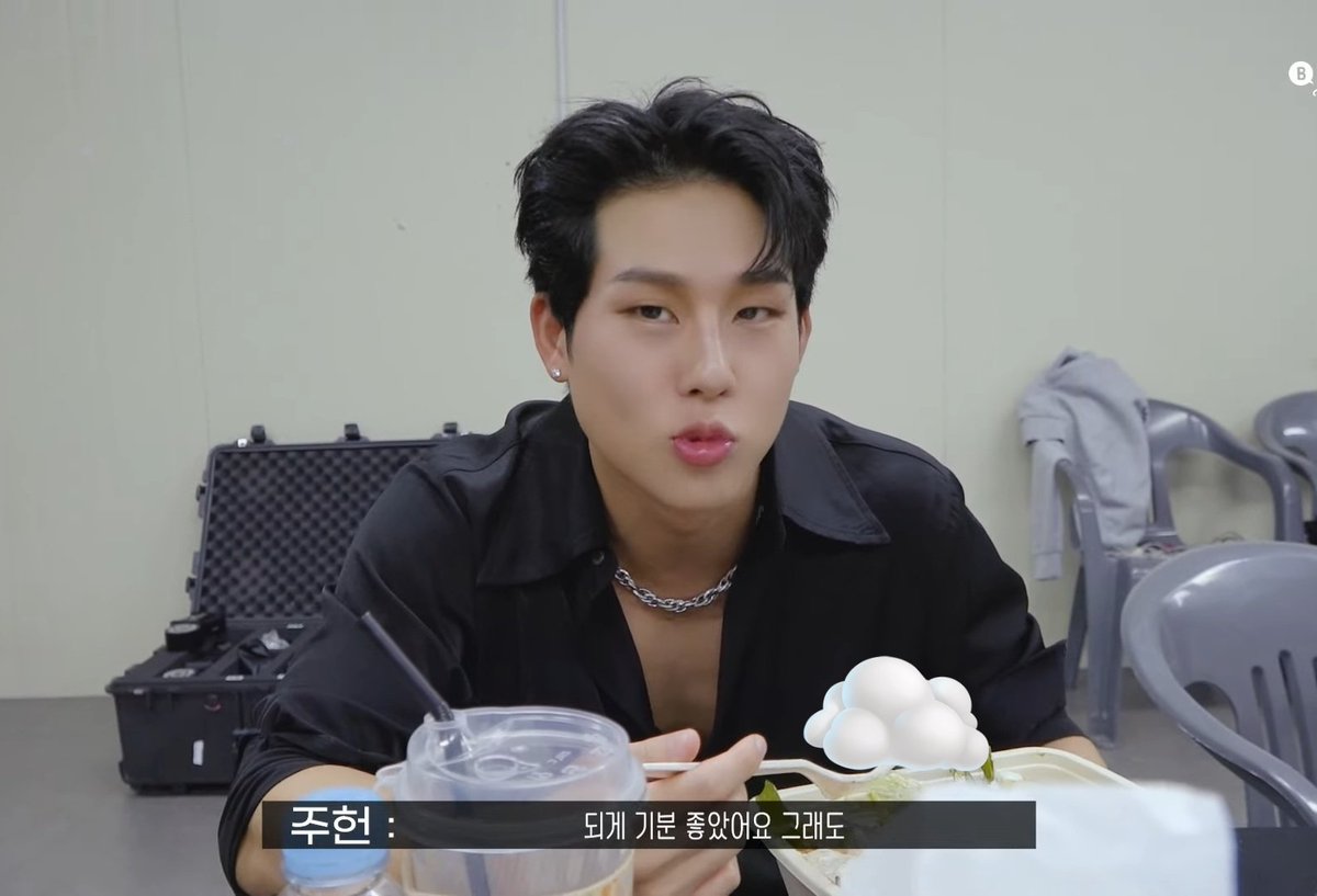 CandyceAshmeade's tweet photo. I adore this man and will take any opportunity to show him love and give him his flowers for how brilliantly talented he is and how handsome he is #MonbeMonth #TeamJooheon https://t.co/BvVfzCEM0M