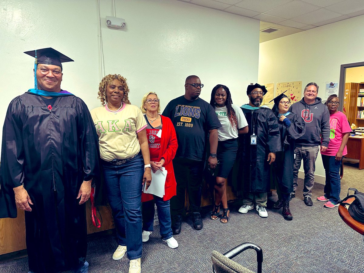 <a href="/Skyline_Raiders/">Skyline High School</a> Counselors are headed to Ellis Davis Field House for the <a href="/dallasschools/">Dallas ISD</a> #CollegeFair! 

#EducationGoGetItWeek <a href="/UNTsocial/">University of North Texas</a> <a href="/DISDMagnets/">Dallas ISD Magnet Programs</a> <a href="/CounselingDISD/">Dallas ISD Counseling Services</a> #CollegeWeek