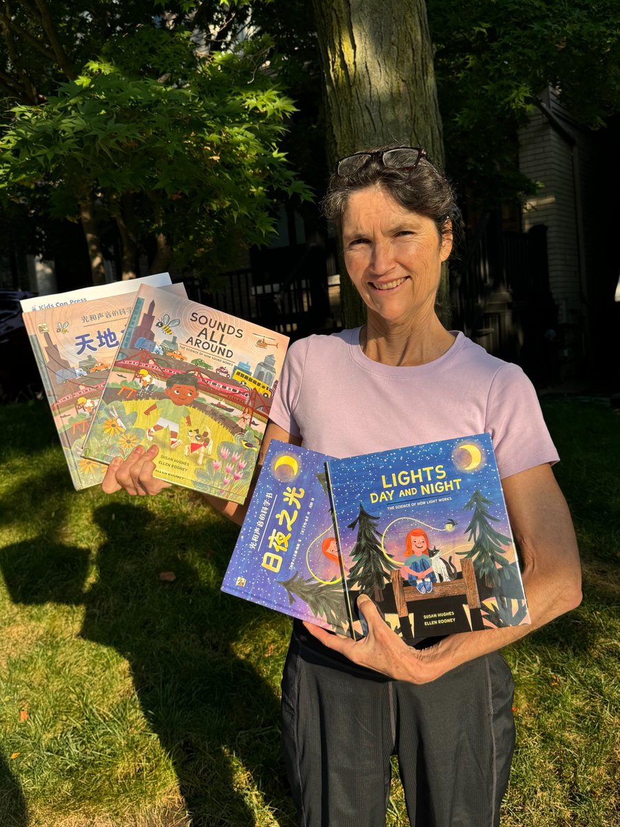 I was delighted to receive author copies of my two picture books Sounds All Around and Lights Day and Night (in The Science Of series) now in Simplified Chinese translation! Woo-hoo! 

<a href="/KidsCanPress/">kidscanpress</a> #ellenrooney #stem #picturebook  #translation #physics #light #sound