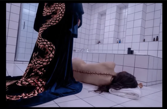 Een dag later nog steeds onder de indruk van #theSubstance ! #coraliefargeat #horror #demimoore