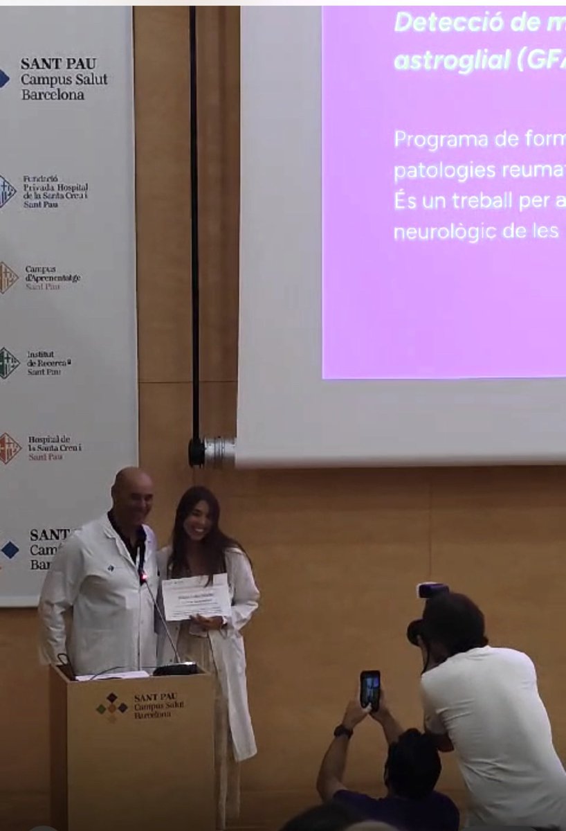 La Dra. <a href="/HCodesM/">Helena_CM</a>, la nostra resident, tanca el seu període formatiu com a reumatòloga @hospitalsantpau 🏥

Estem agraïts i orgullosos pel seu esforç, compromís i motivació, que deixa una emprempta en tots nosaltres.

Benvinguda a aquest nou capítol, et desitgem molt d’èxit!🌟