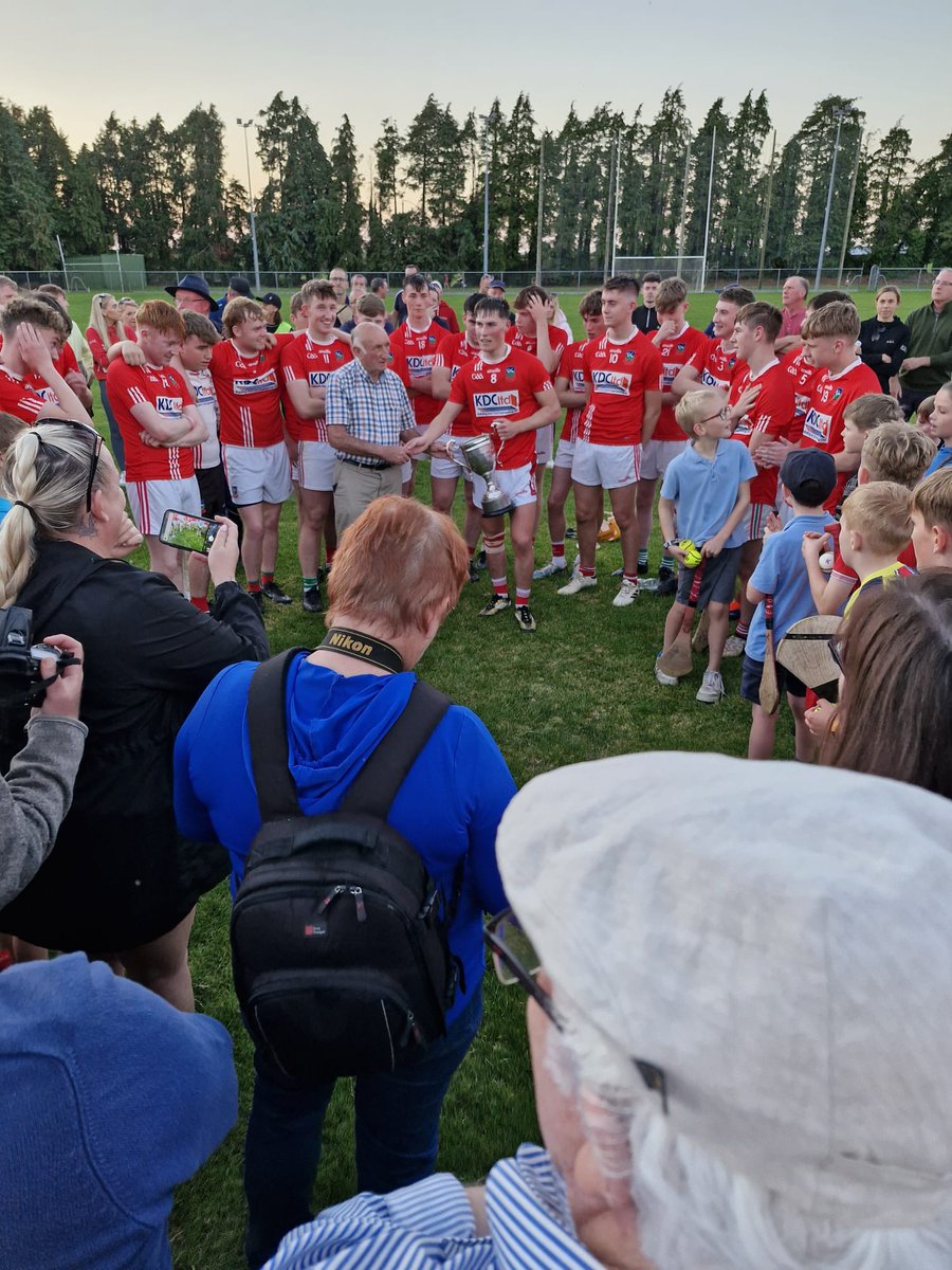❤️🤍 NORTH CORK CHAMPS!!! 🤍❤️
Huge congratulations to our wonderful players and their management team as Kilworth Araglen Óg defeated Donoughmore this evening on the scoreline of 2-14 to 0-19 to secure a massive one point victory in the North Cork Minor Final!! ❤️🤍 #kilworthabú