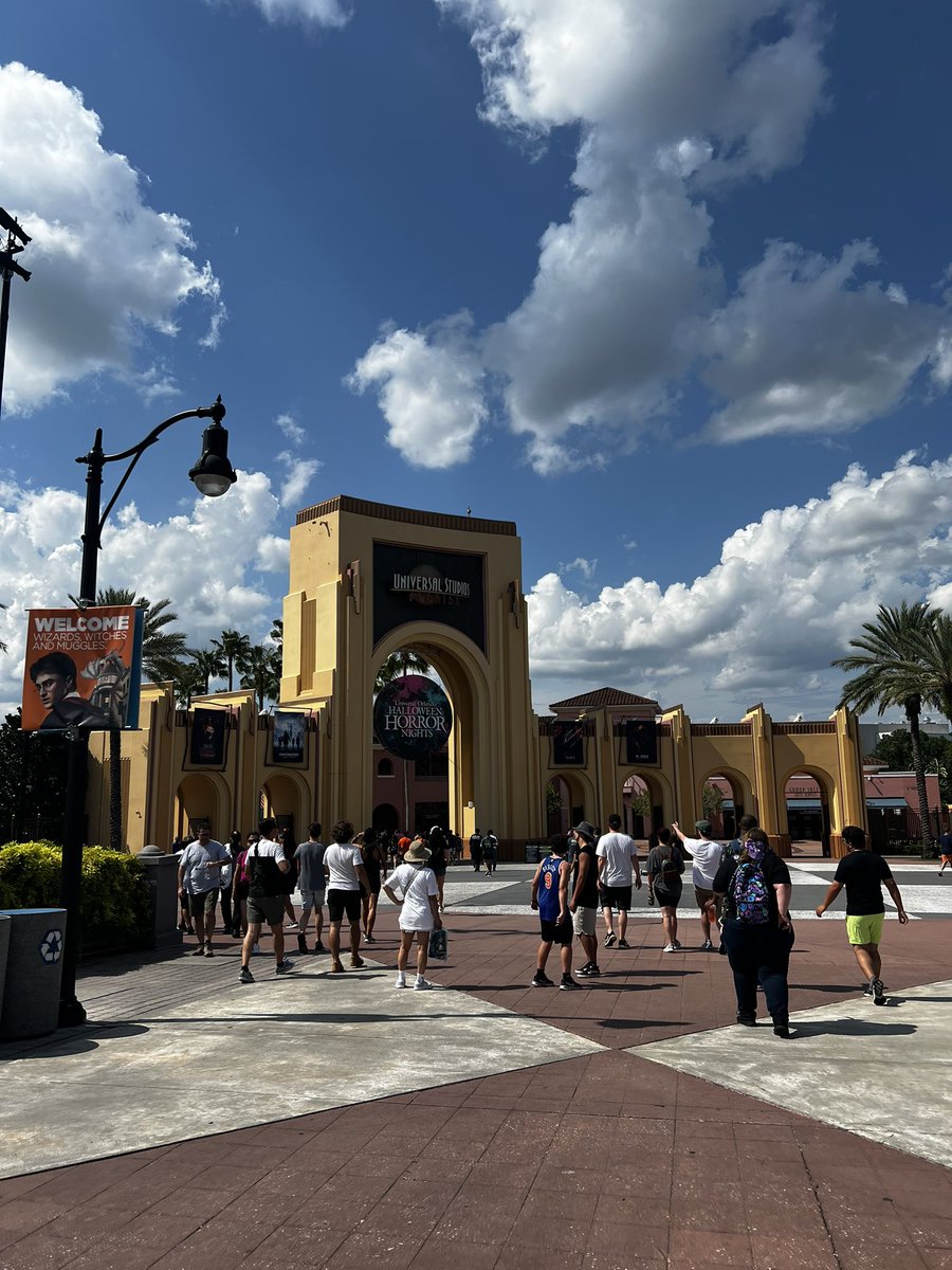 So excited!!! <a href="/HorrorNightsORL/">Halloween Horror Nights</a> #HHN33