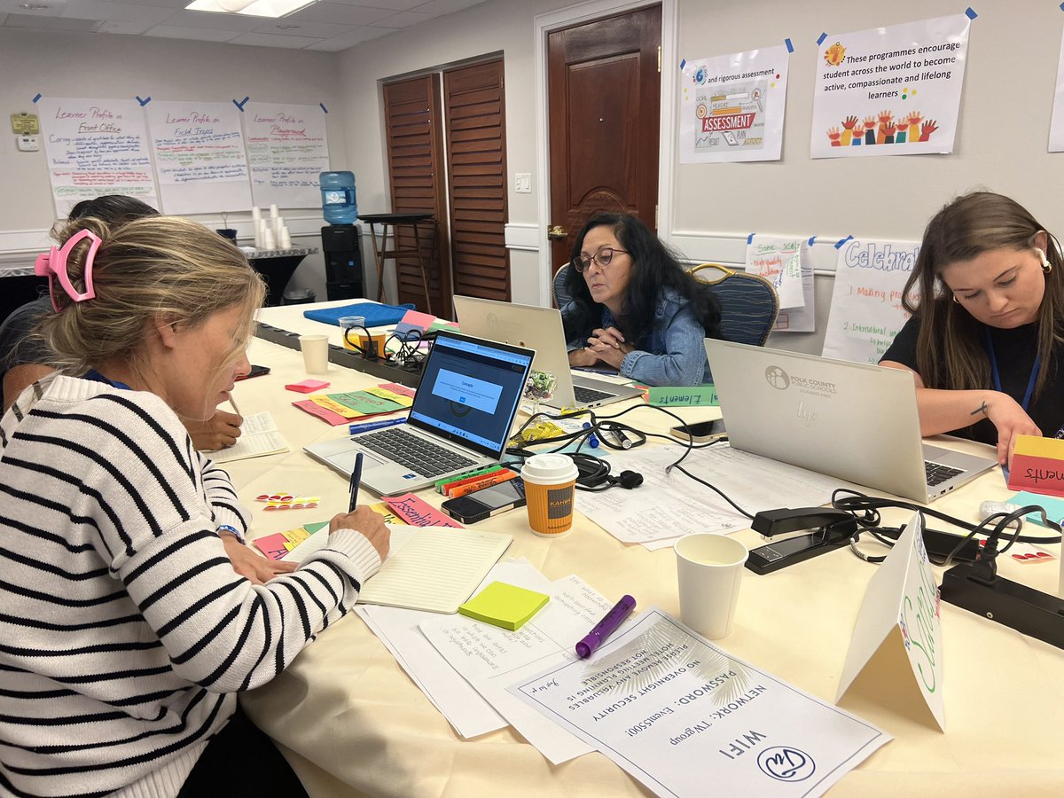 bowceded's tweet photo. Making connections, deepening understanding, enhancing practice building capacity. Another PYP workshop in the books. Thanks FLIBS #strategiesmatter #BowCEducationConsulting #learningiskey 🔑 https://t.co/YVU529ZlNM
