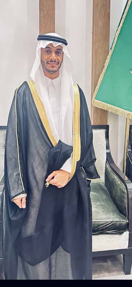 kssm1388's tweet photo. #أفراح_المبدِّل_و_الباهلي
تتقدم أسرة المبدل بالتهنئة لإبن العم/
ناصر بن سعود بن ناصر بن عبدالمحسن 
المبدل بمناسبة زواجه على  كريمة الشيخ /حمد بن هديان السبيل الباهلي أهل نفي 
بارك الله لهما وبارك عليهما وجمع بينهما في خير https://t.co/vejKuhQGgf