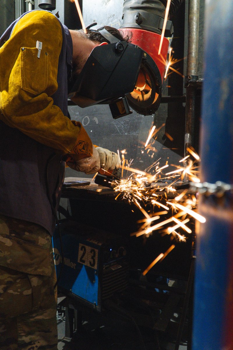 TidewaterTech's tweet photo. Helmet on. Sparks flying.
#TidewaterTech #welding #weld #tradeschool #trades https://t.co/4jYExOMu6i