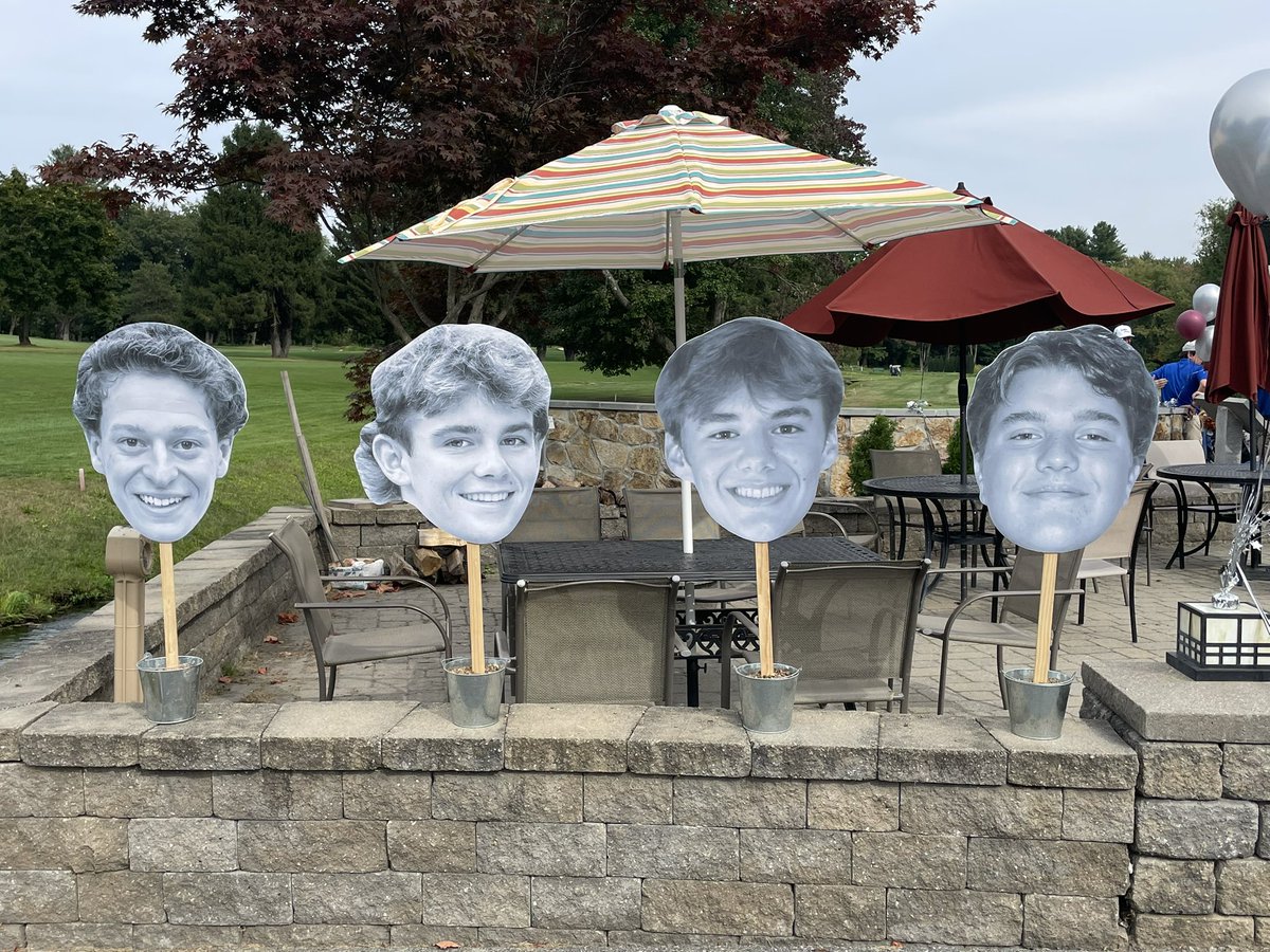 TheWAGhosts's tweet photo. WA Golf ⛳️ hosting Newton South on WA SENIOR DAY! Congratulations Seniors! #GoGhosts @LowellSunSports @GlobeSchools @BostonHeraldHS @GlobeLars https://t.co/h1CVMSc3PR