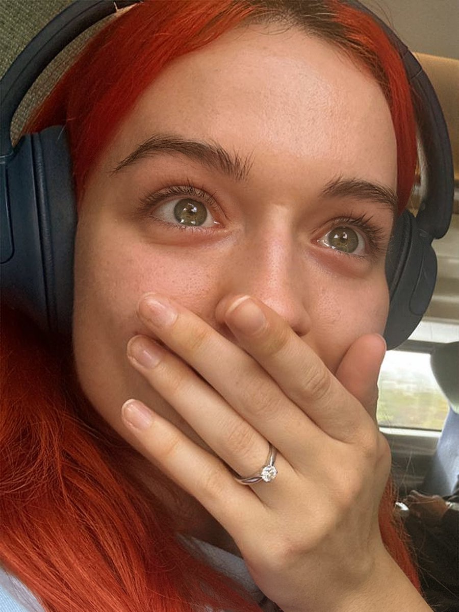 GELATO IS BEING PLAYED ON BBC RADIO 1 😭💘✨ (literally in like 5 mins) tune in right now and u can text in that ur excited on text with 81199 and whatsapp on 03700 100 100!!!