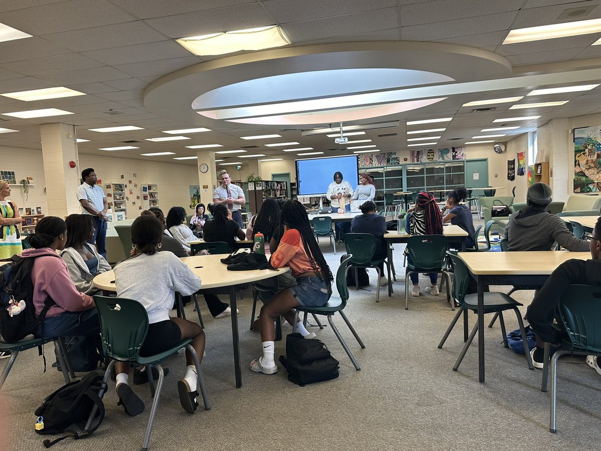 St. Pius X Black Student Association (@stpiusxbsa) on Twitter photo Happy to welcome back our members to the first BSA meeting of the year! So happy to welcome back some new and familiar faces! Thanks for the welcome from the <a href="/StPiusXOCSB/">St. Pius X High School</a> admin team <a href="/ChuksIma/">Chuks Imahiagbe</a> <a href="/MrsHMacDonell/">Heather MacDonell (she/her)</a> and <a href="/CapoOttawa/">Philip Capobianco</a>! Looking forward to a great year with BSA! Happy to welcome back our members to the first BSA meeting of the year! So happy to welcome back some new and familiar faces! Thanks for the welcome from the <a href="/StPiusXOCSB/">St. Pius X High School</a> admin team <a href="/ChuksIma/">Chuks Imahiagbe</a> <a href="/MrsHMacDonell/">Heather MacDonell (she/her)</a> and <a href="/CapoOttawa/">Philip Capobianco</a>! Looking forward to a great year with BSA!