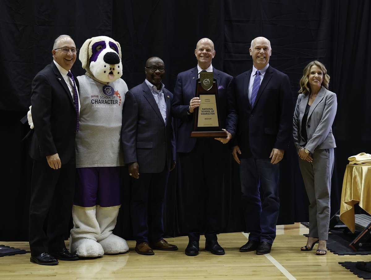 All smiles from the <a href="/CCSaints/">Carroll Athletics</a> as they were named the inaugural NAIA National School of Character!

#NAIACoC