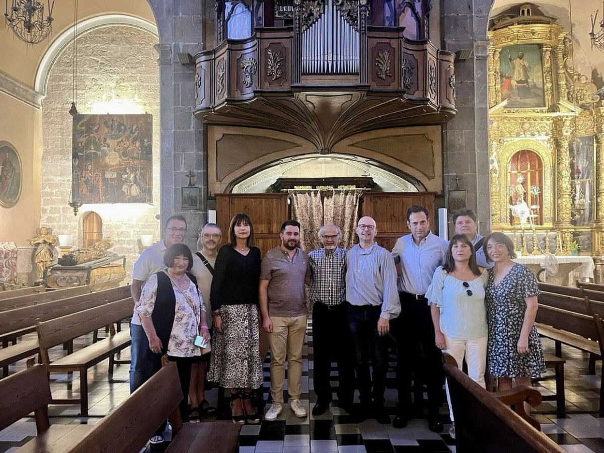GGrenzing's tweet photo. 🎶Agraïm a Miquel Bennàssar i als Amics de l'Orgue d'Alaró pel concert en homenatge a G. Grenzing, Premi Jaume II 2024. També gràcies a Pedro Vidal, secretari autonòmic de Cultura, per assistir al concert núm. 829 a l'orgue d'Alaró.✨
📸: @cultura_goib
#gerhardgrenzing https://t.co/hQBbVrvY0n
