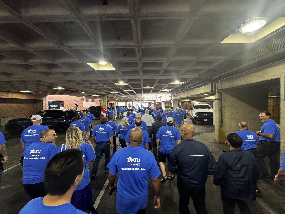 ATU Locals from across Canada delivered a strong message to Keep Transit Public in the city of Hamilton, a message aimed at <a href="/AndreaHorwath/">Andrea Horwath</a> <a href="/ATUComm/">ATU, Transit Union</a> <a href="/atu_canada/">ATU Canada</a> <a href="/KenWilsonATUIVP/">Ken Wilson ATU IVP</a>