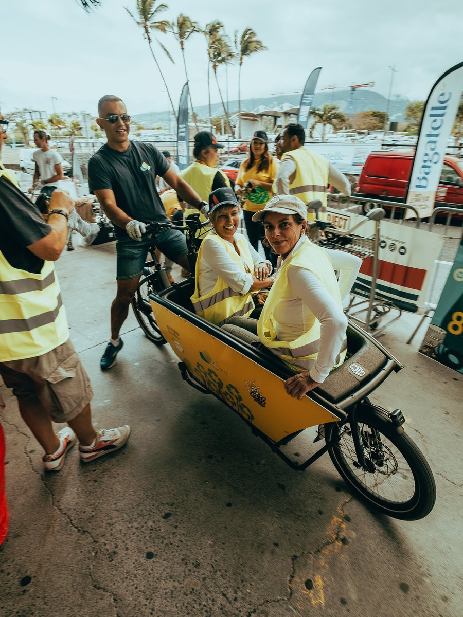 Quel honneur avec <a href="/Prorescue_ocean/">Project Rescue Ocean</a> et l’antenne de l’île de la <a href="/Prefet974/">Préfet de La Réunion</a>  depuis 5 ans nous approchons les 100
Tonnes déchets collectés et des 6000
Enfants sensibilisés <a href="/La_Cinor/">La Cinor</a> <a href="/education_gouv/">Ministère Éducation nationale</a> #ocean #sdgs MERCI