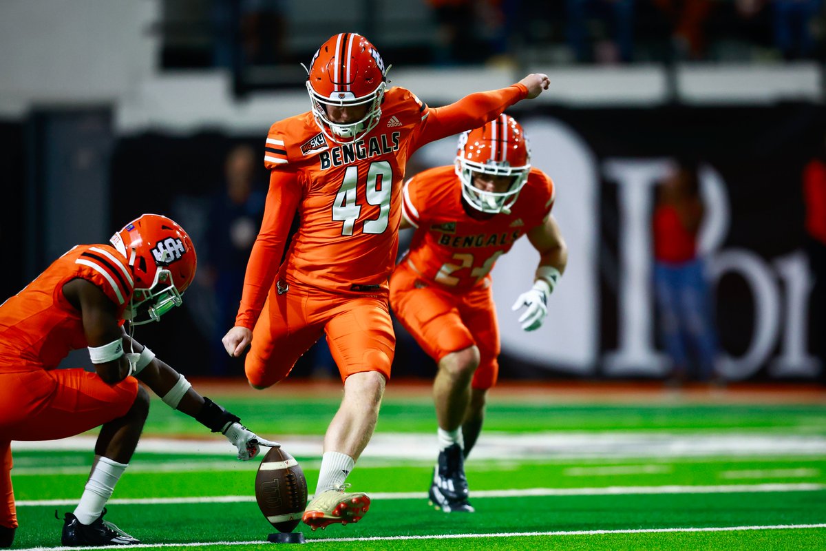 🟠🟠 ORANGE OUT THE DOME 🟠🟠

Bengal Fans! We need you to be Rowdy and wear your brightest 🟠ROARANGE 🟠 this week for Homecoming! 

Let's Pack the Dome! #RoarBengalsRoar