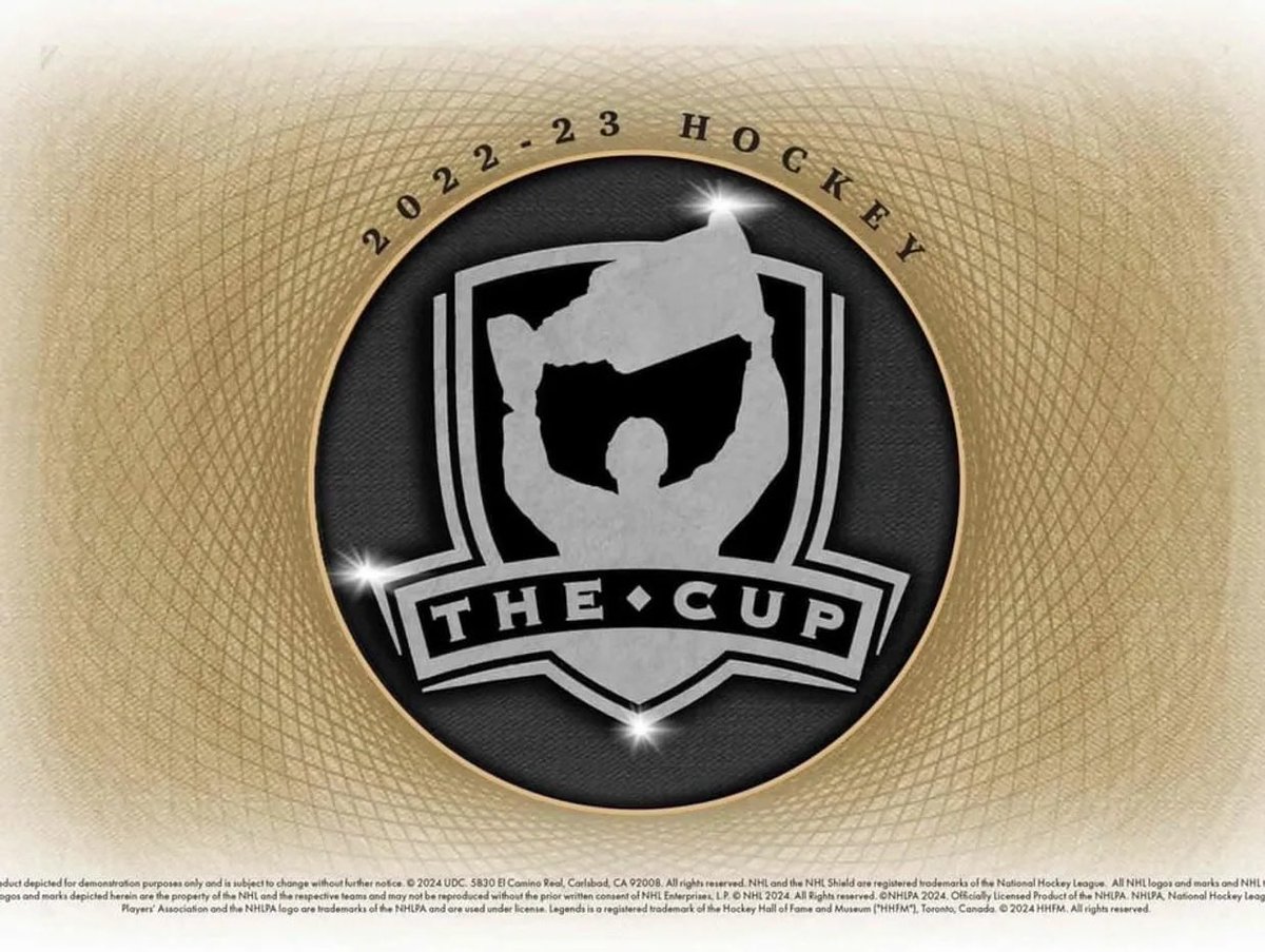 Today we are ripping 3 new products in the Clubhouse! 

-2024 Gold Standard Football 🏈 
-2023-24 Impeccable Basketball 🏀 
-2022-23 Upper Deck The Cup Hockey🏒 

Tune into the live now until 9pm est! 

clubhousebreaks.com 🌐
#bighitties