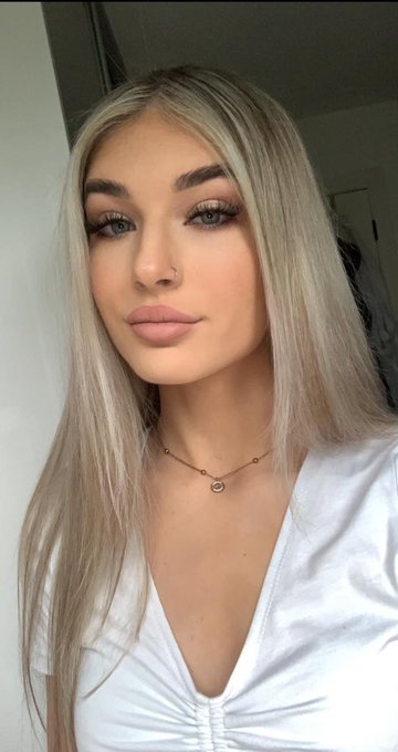 Watch beauty Princess's leaked NSFW photo on TwXstars