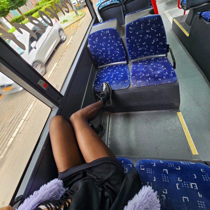 Any pantyhose and nylon lovers out there ? I deffenitely want to get fun thighs and pantyhose now that<a href="/tag/footfetish"class="tags"><span>#footfetish</span></a><a href="/tag/pantyhose"class="tags"><span>#pantyhose</span></a><a href="/tag/feetpics"class="tags"><span>#feetpics</span></a>