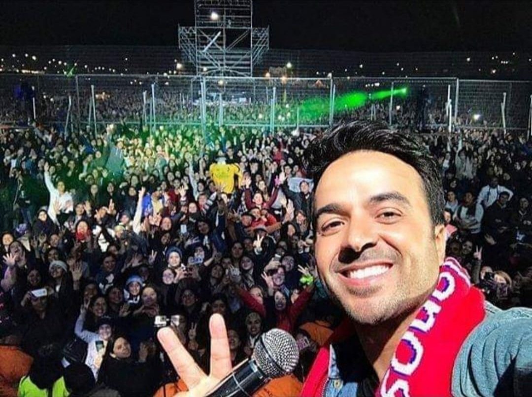 FC PEP LF CHILE (@pepchile) on Twitter photo Les deseamos unas felices Fiestas Patrias,
Viva Chile 💖🇨🇱
Que disfruten estos días de celebración en familia siempre con precaución 🙏
Recuerdo de la Pampilla de Coquimbo 2016 que bien lo pasamos 🥰 <a href="/luisfonsi/">Luis Fonsi</a>
#InstaChile #InstaFonsi #LuisFonsi Les deseamos unas felices Fiestas Patrias,
Viva Chile 💖🇨🇱
Que disfruten estos días de celebración en familia siempre con precaución 🙏
Recuerdo de la Pampilla de Coquimbo 2016 que bien lo pasamos 🥰 <a href="/luisfonsi/">Luis Fonsi</a>
#InstaChile #InstaFonsi #LuisFonsi