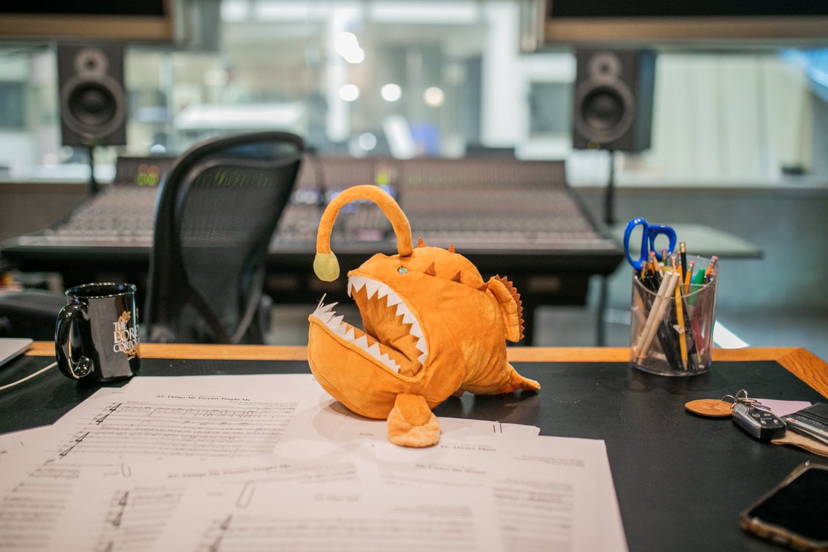 PatchAdventures's tweet image. The crew is in the studio working on the NEW Patch the Pirate Adventure!

Any guesses on where the Patch crew is going to in this adventure??? 👀

Listen to all the Patch Adventures on the Patch Plus app!
PatchThePirate.org

#PatchThePirate #PatchAdventure