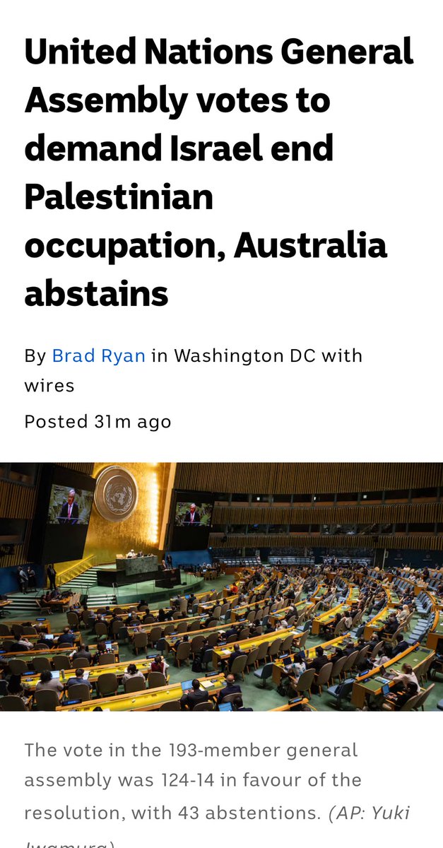 chris murphy tweet media