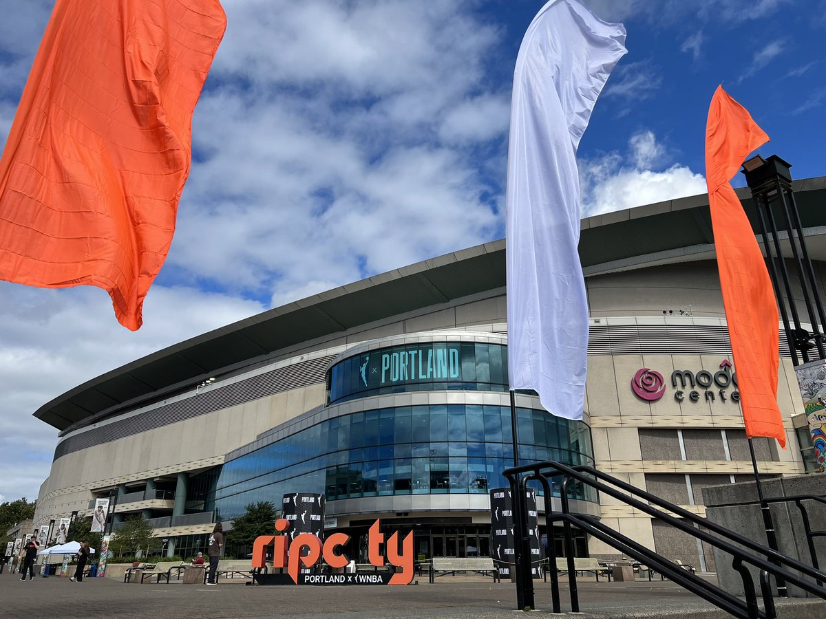 Outside Moda Center, home to Portland’s new WNBA team

#WNBA | <a href="/KGWNews/">KGW News</a>