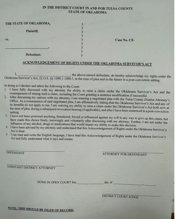Oklahoma recently passed a law mandating reduced sentences for survivors of domestic violence who prove their crimes were related to the abuse

The Tulsa County DA's office drafted a form that would require people to waive those rights to get a plea deal huffpost.com/entry/tulsa-co…