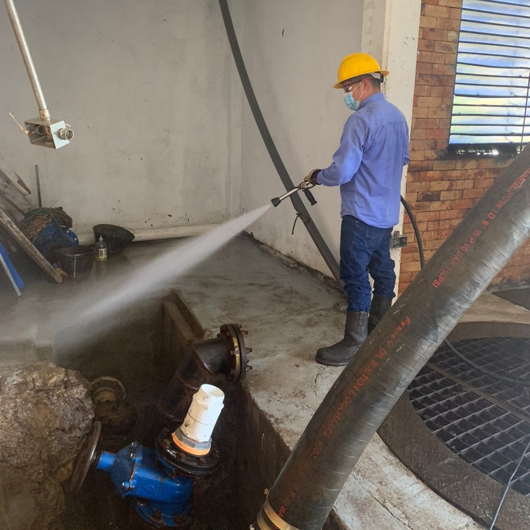 eaaayopal's tweet image. La Subgerencia de Servicios Públicos, a través de su Unidad de Red de Alcantarillado, llevó a cabo la limpieza de las cinco estaciones de bombeo de aguas residuales. Durante esta labor, se encontraron numerosos objetos que afectan gravemente el funcionamiento del sistema.