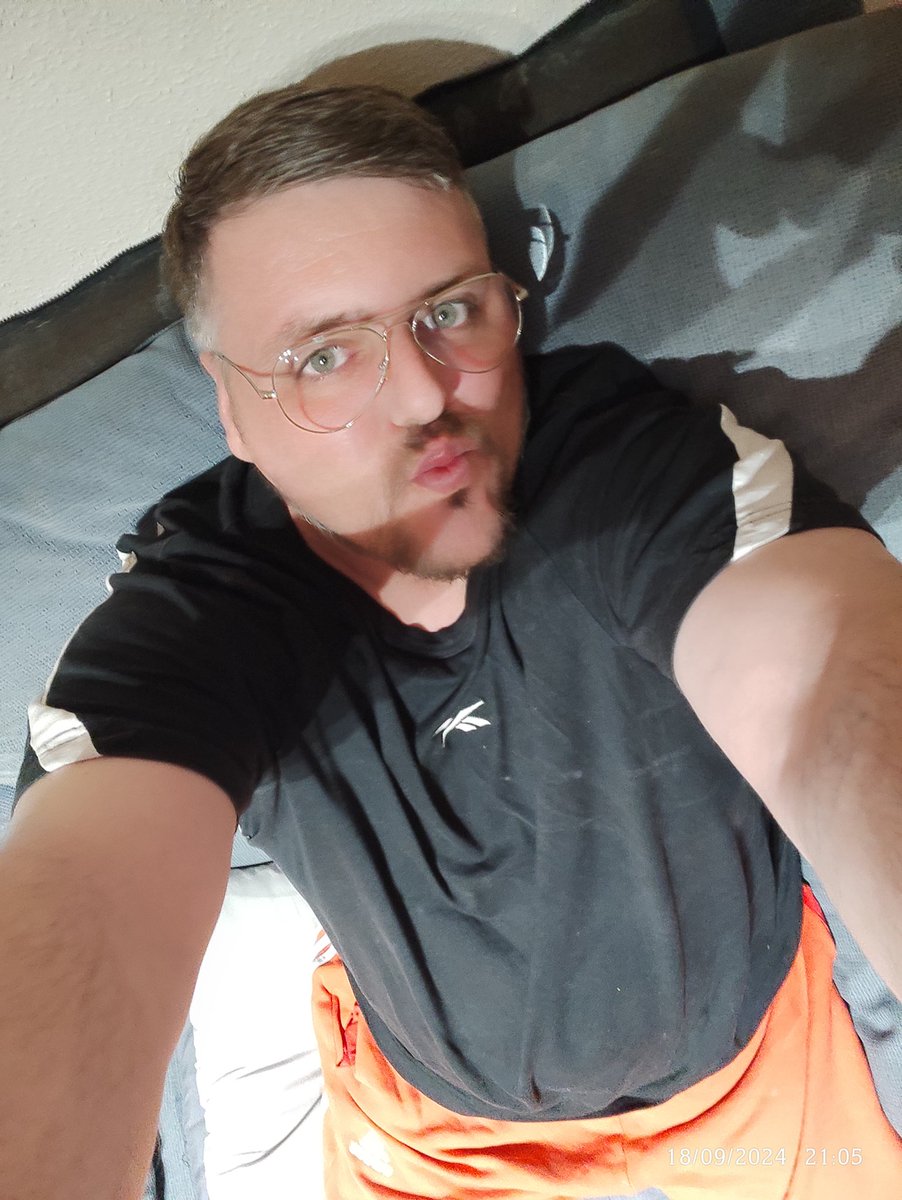 Bisexual_31 (@gay9169) on Twitter photo 