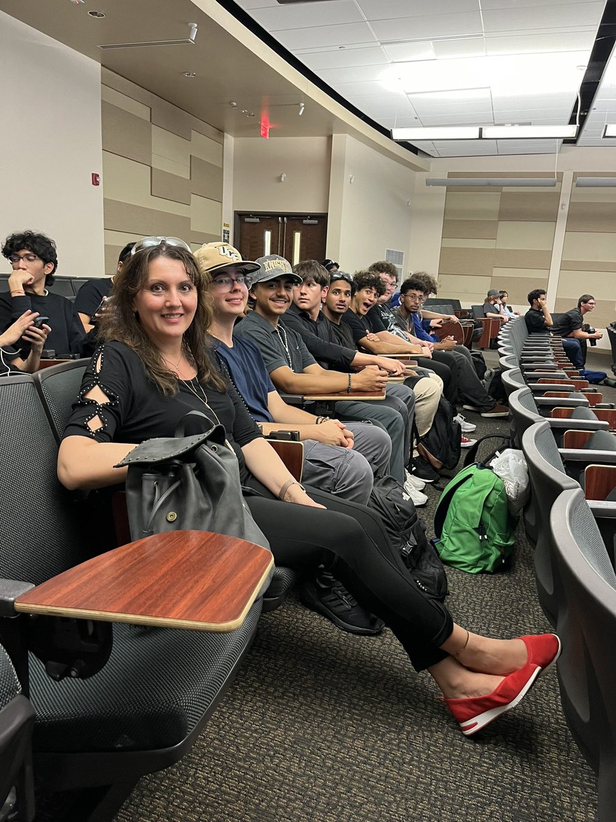 JenJT33's tweet image. Over 80 Ss participating in the UCF NASA MUREP prog from BHS, LWHS, NMHS, VHS, &amp;amp; WPHS had an amazing day @ UCF exploring science &amp;amp; engineering labs, and getting a glimpse into campus life &amp;amp; activities. Thank you Dr. Vasu, Dr. Urso &amp;amp; mentors for a great experience! @MCPS_choice