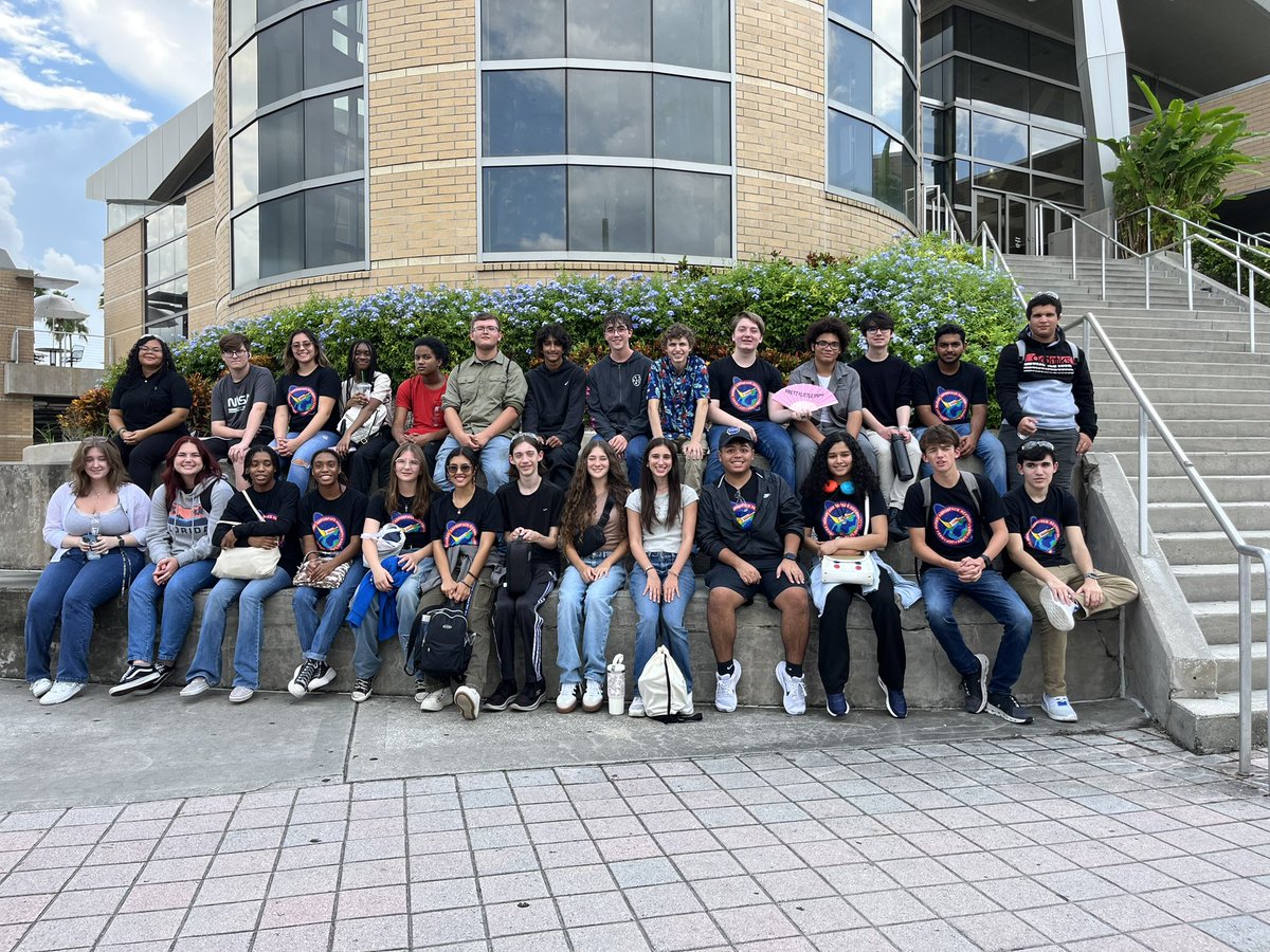 JenJT33's tweet image. Over 80 Ss participating in the UCF NASA MUREP prog from BHS, LWHS, NMHS, VHS, &amp;amp; WPHS had an amazing day @ UCF exploring science &amp;amp; engineering labs, and getting a glimpse into campus life &amp;amp; activities. Thank you Dr. Vasu, Dr. Urso &amp;amp; mentors for a great experience! @MCPS_choice