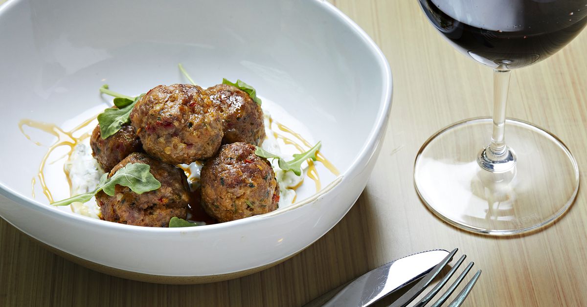 Where to Eat and Drink in Middleburg, Virginia dlvr.it/TDPXbC