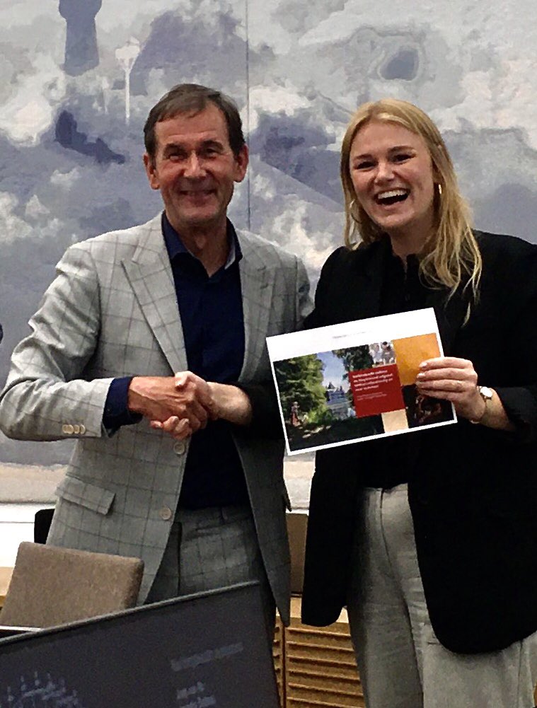 Erwin Kamp - 🚲 - (@erwinakamp) on Twitter photo Naast de genoemde agenderingen wil ik hier ook aandacht vragen voor het belangrijke onderwerp Statenbrief Definitief Omgevingsprogramma Cultuur en Erfgoed 2025 - 2028. <a href="/D66provUtrecht/">D66 Provincie Utrecht</a> is blij met de goede voorstellen maar heeft ook grote zorgen als het gaat om de uitvoering! Naast de genoemde agenderingen wil ik hier ook aandacht vragen voor het belangrijke onderwerp Statenbrief Definitief Omgevingsprogramma Cultuur en Erfgoed 2025 - 2028. <a href="/D66provUtrecht/">D66 Provincie Utrecht</a> is blij met de goede voorstellen maar heeft ook grote zorgen als het gaat om de uitvoering!