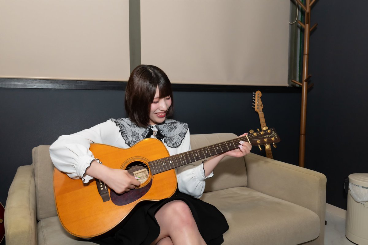 おはようございます☀
本日もよろしくお願い致します！

エメラルドスタジオには
ギタリストが二人在籍してます💎
#エメラルドスタジオ
#大阪
#天満橋