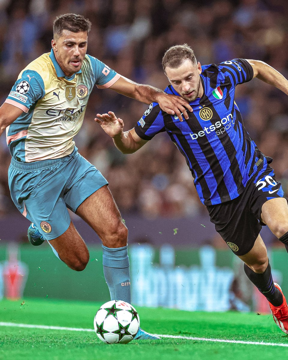 premierleague's tweet photo. Man City open their UEFA Champions League campaign with a 0-0 draw at home to Inter 🤝 https://t.co/OmrAIkinvb