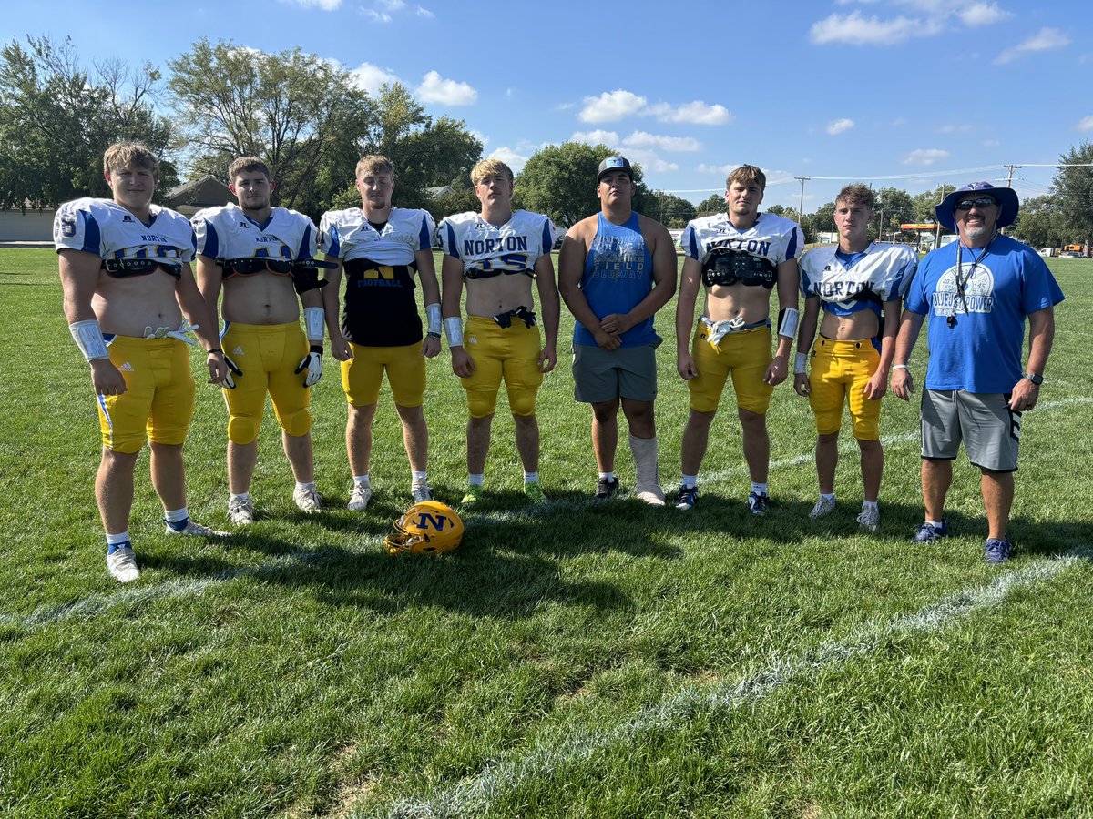 One of todays stops 📍
Norton (2A) is looking to be a major contender. We caught up with several key players and head coach Lucas Melvin. We will hear from them later tonight. #sportsinkansas