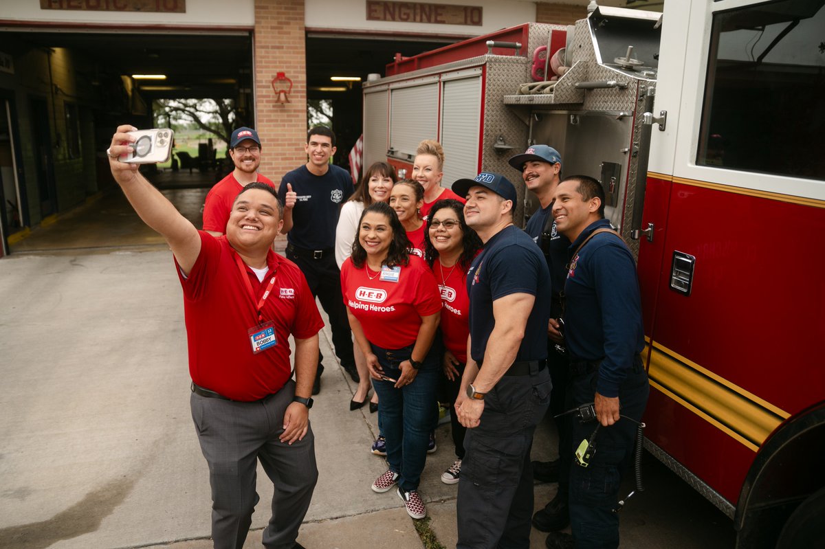 cityofcc's tweet photo. A heartfelt thank you to @HEB for 20 years of honoring our @CorpusChristiFD firefighters through the “Helping Heroes” program! 💙 On Wednesday, September 11, our firefighters were treated to a delicious meal and a fully stocked pantry courtesy of H-E-B. #CorpusChristi #CCFD https://t.co/QGbWrh9KF0