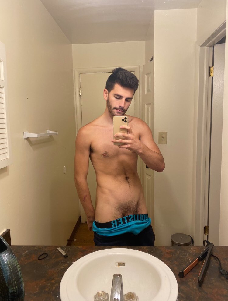 Steve 😋 (@stevetop32) on Twitter photo 