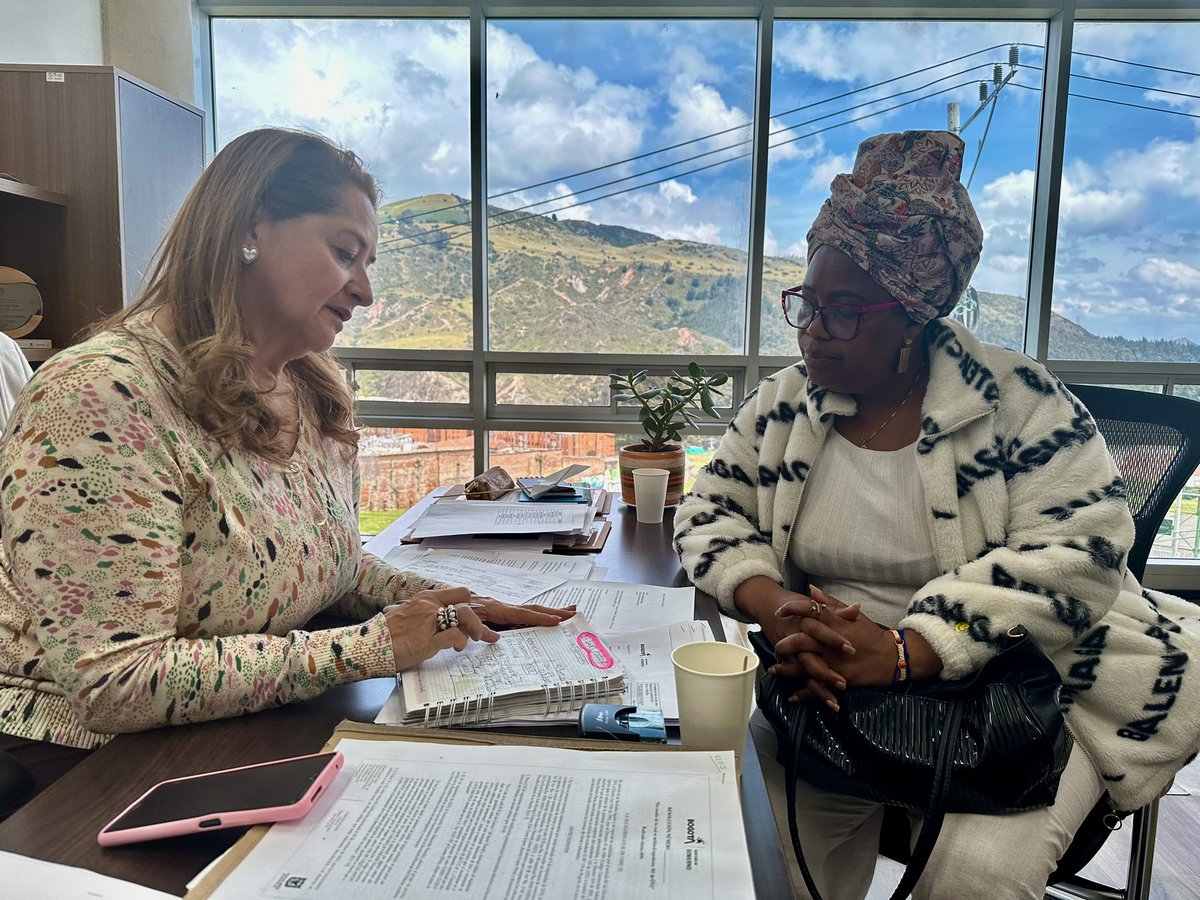 Entre todos y todas construimos esa localidad unida, solidaria, reconciliada y ancestral que tanto nos soñamos.

Gracias infinitas a la Comisión Consultiva Afro por su trabajo y amor inmenso por esta localidad. 💛❤️

¡Juntos lograremos que #UsmeCamineSegura! 💪🏼