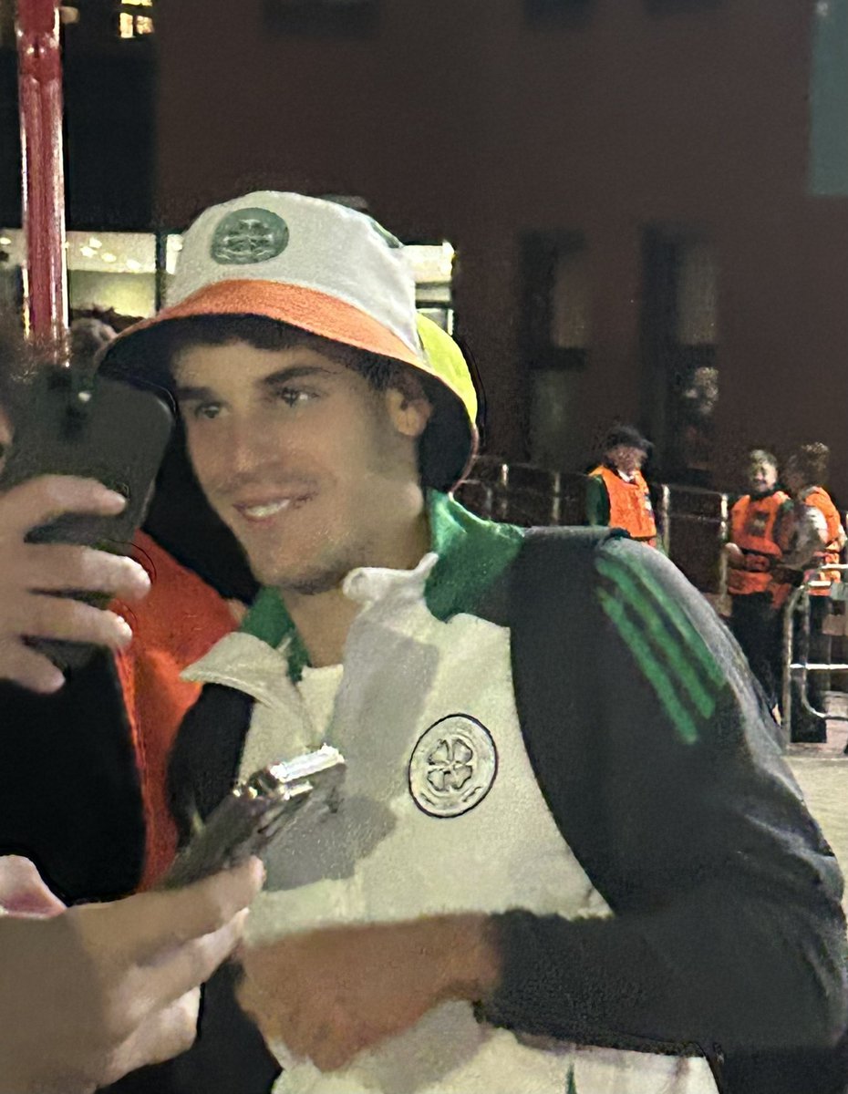 Bernardo leaving Celtic Park in a tricolour bucket hat 😂