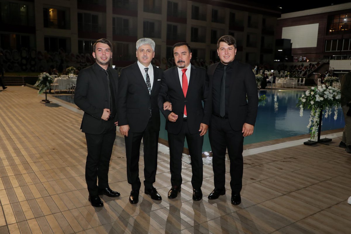 Cumhurbaşkanımızın tensipleri ile Sakarya Valisi olarak atanan kıymetli kardeşim Rahmi Doğan’ı tebrik ediyorum. Rabbim yâr ve yardımcısı olsun