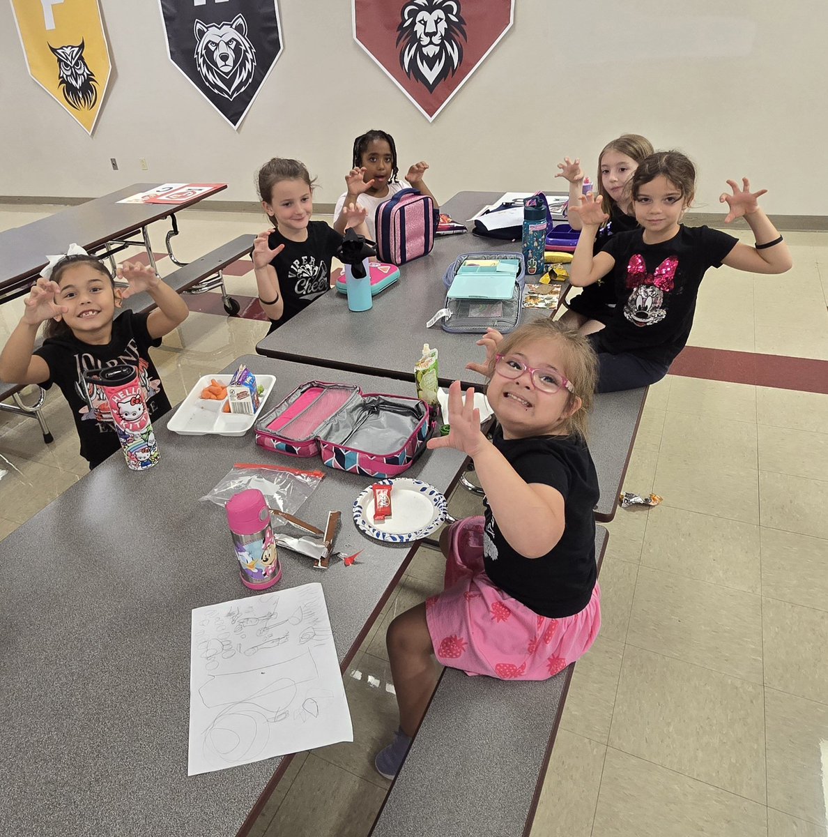 Ms_Waltmon tweet media