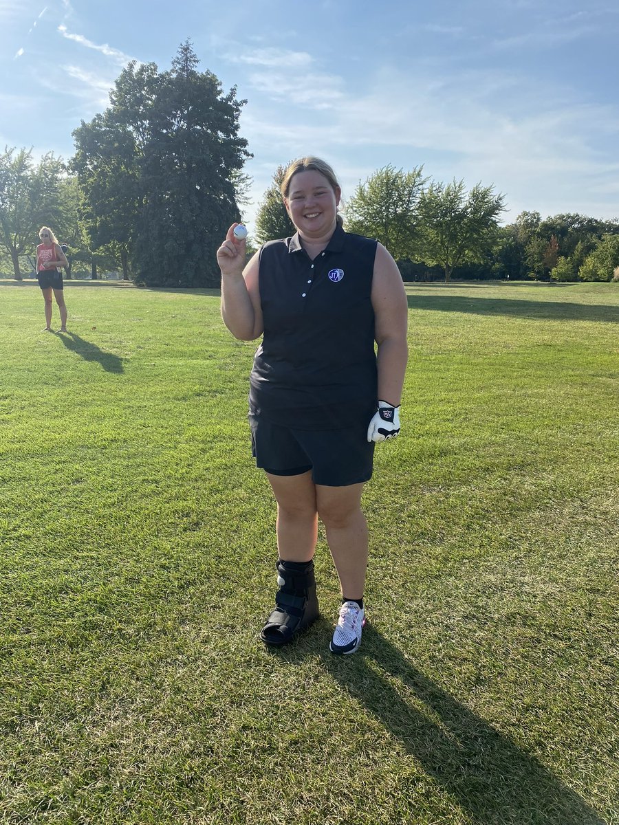 Eagle 🦅 Alert!   Jersy Hauert drives #18 at Inwood and one putted for an eagle, 2!