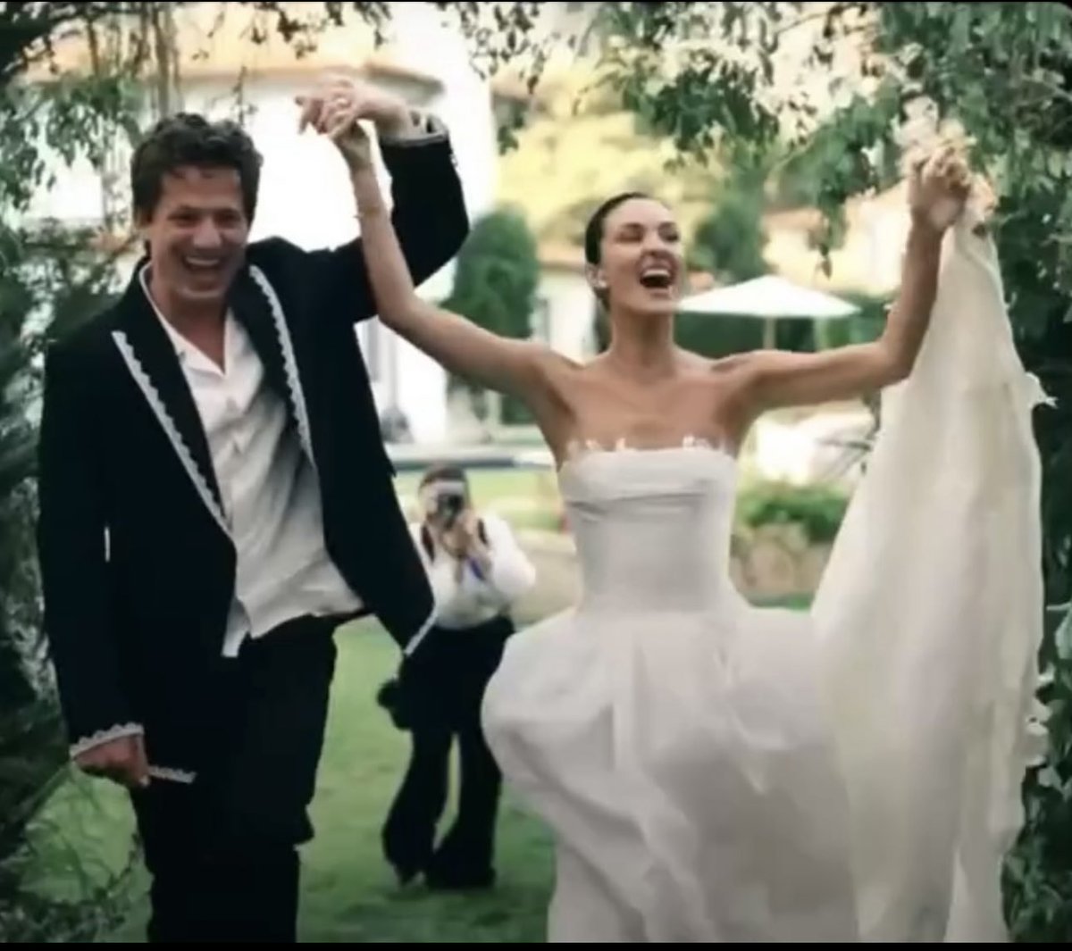 PuthPhyllis's tweet image. Marriage sure looks good on the two of you, so much happiness. 🥺☺️😍😍😍♥️♥️♥️
@charlieputh  #CharliePuth
#BrookePuth