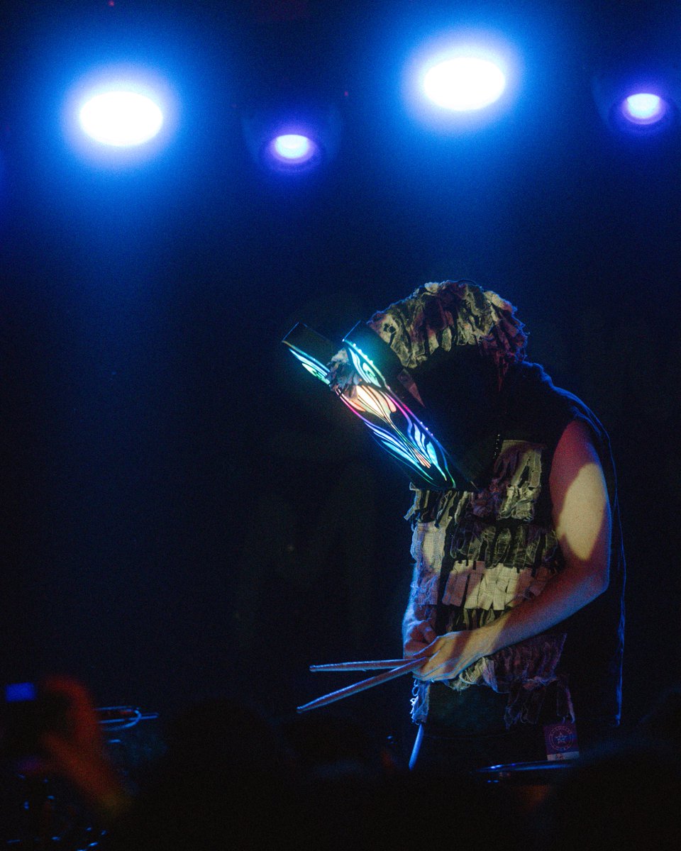 Las Vegas! I’m bringing the How To Run Away tour to the <a href="/AREA15official/">AREA15</a> tomorrow (Thursday) with <a href="/laxcitymusic/">laxcity</a>  &amp; <a href="/airynore/">AIRY</a>  :) I can’t wait to play through the whole album with u <3

area15.com/events/slow-ma…